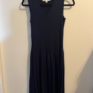 St. John Navy Sleeveless ribbed pleated Midi Dress